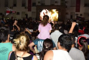 Película del Indio Solari en Morón